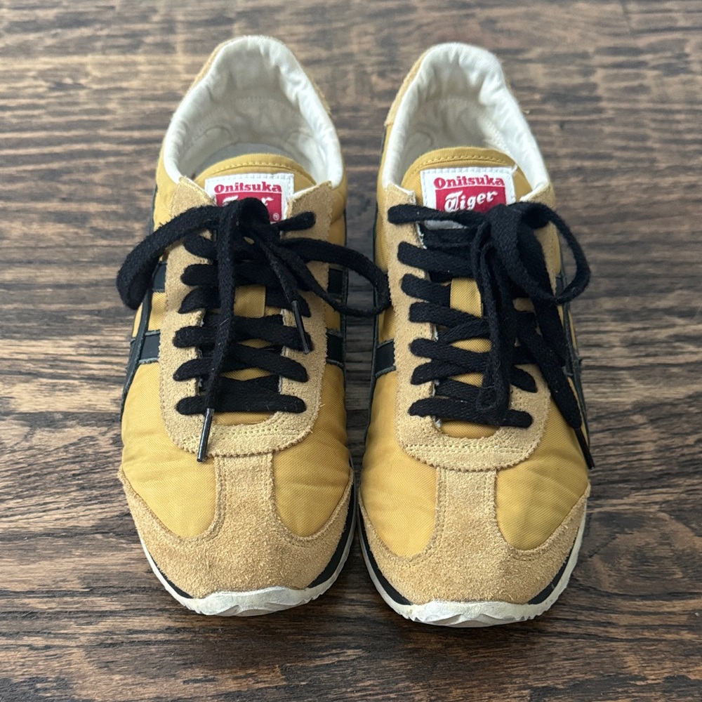 Onitsuka Tiger by Asics Men's Mustard and Black Sneakers